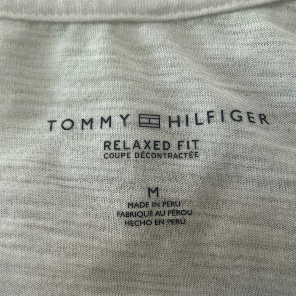 Tommy Hilfiger Women’s Tshirt - Picture 10 of 16